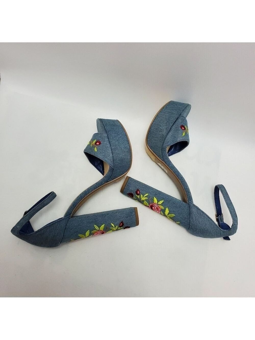 Heart in D Blue Denim Floral Embroidered Platform Heels Sandals Size 8 - Picture 12 of 12